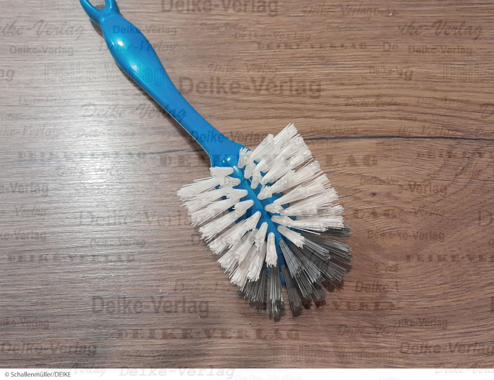 Reinigungsutensilien säubern 