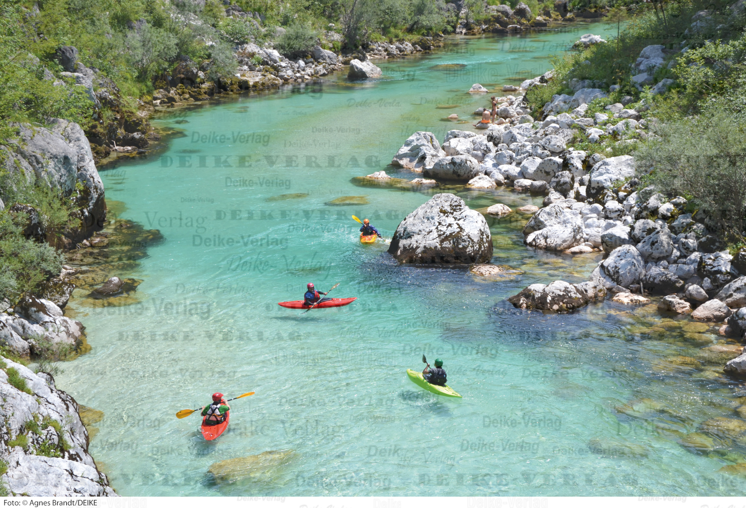 Slowenien - Kajakfahrer Isonzo